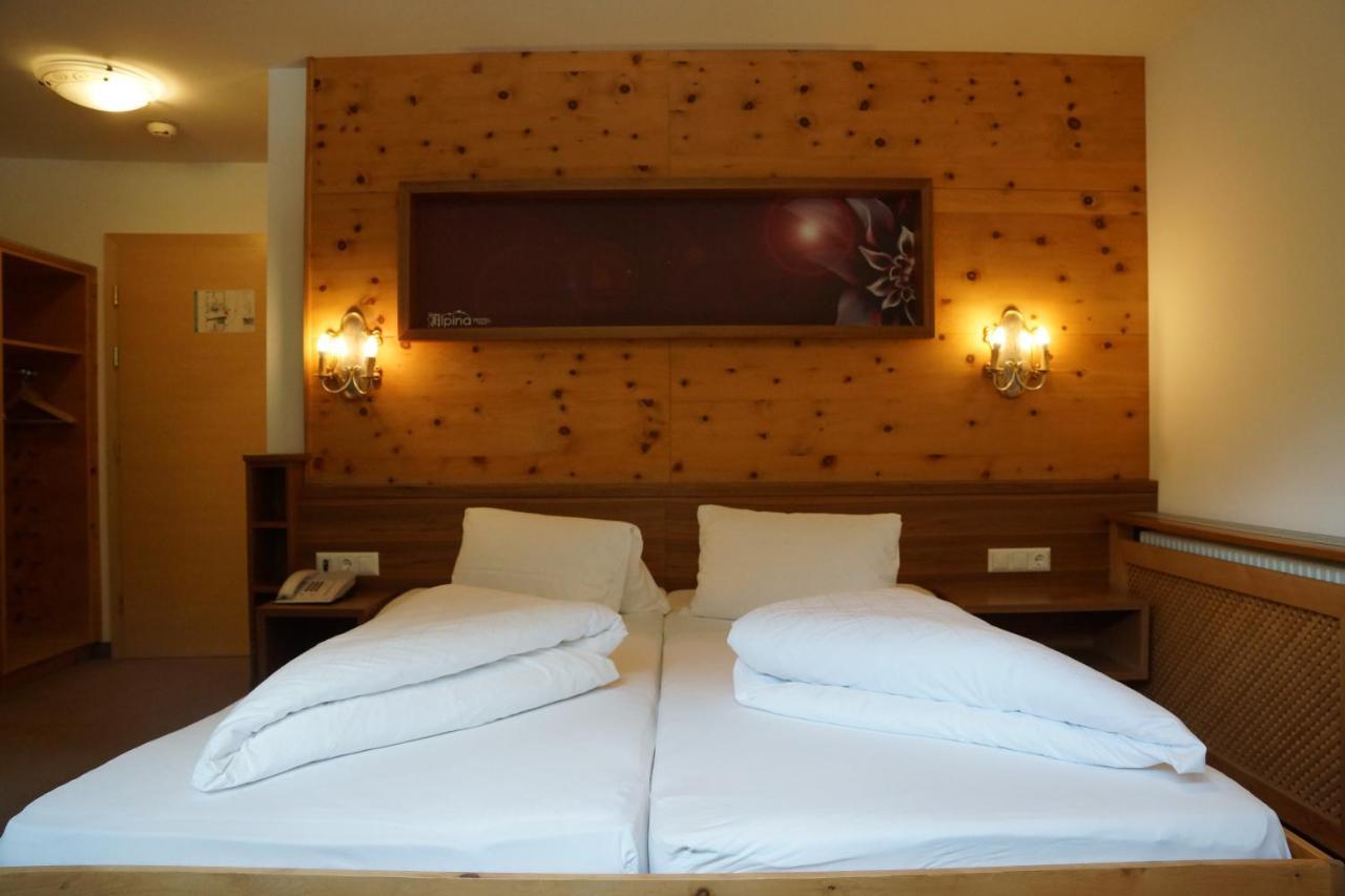 Hotel Alpina Ischgl Exterior photo