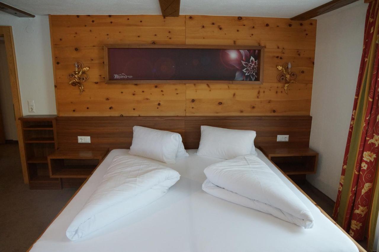 Hotel Alpina Ischgl Exterior photo